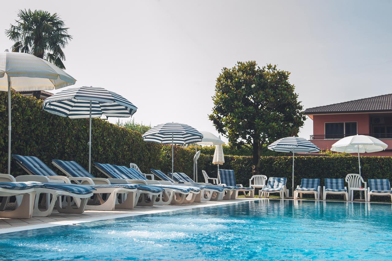 ברדולינו Hotel Paradiso מראה חיצוני תמונה