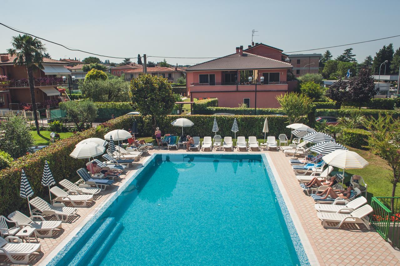 ברדולינו Hotel Paradiso מראה חיצוני תמונה