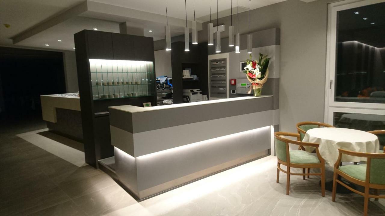 ברדולינו Hotel Paradiso מראה חיצוני תמונה