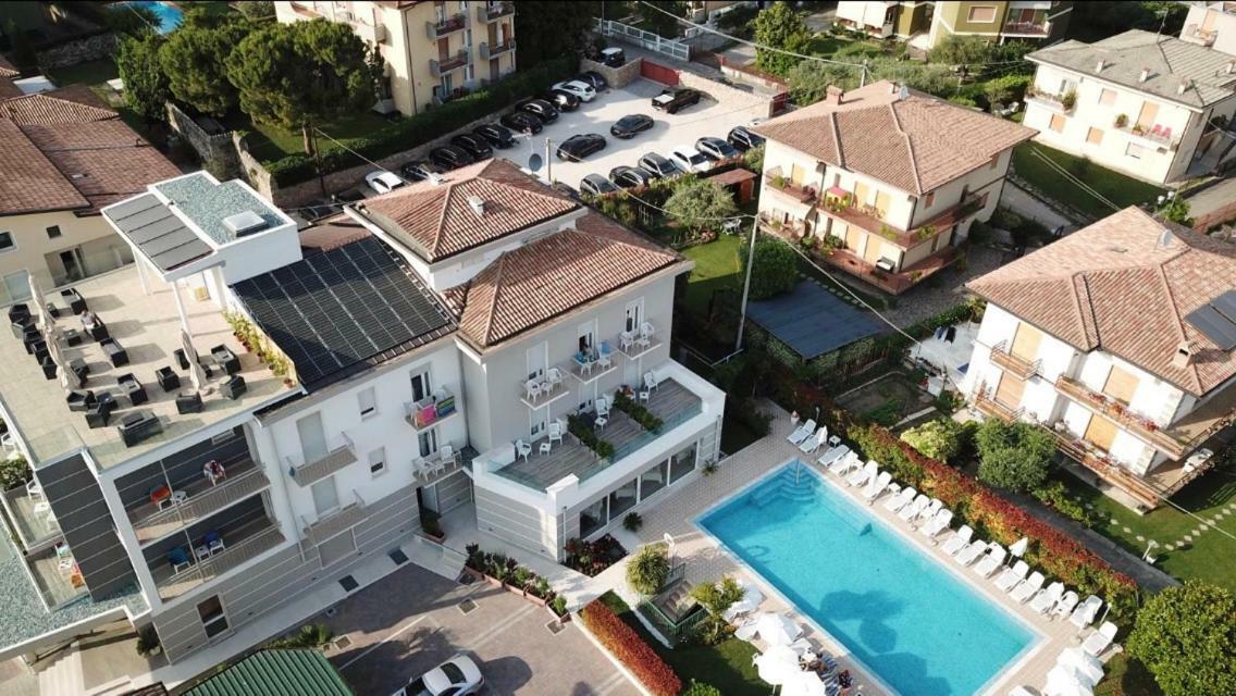 ברדולינו Hotel Paradiso מראה חיצוני תמונה